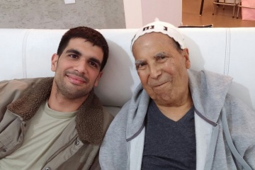 סבא והנכדים